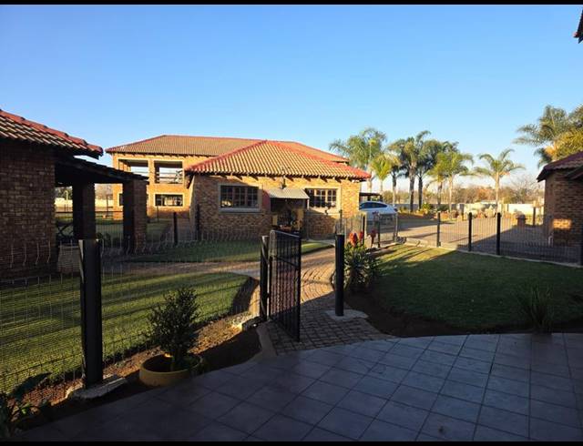 LAND FOR SALE IN BREDELL